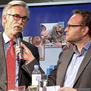 Moderator Patrick Körber im Gespräch mit Referent Dirk Greskowiak
